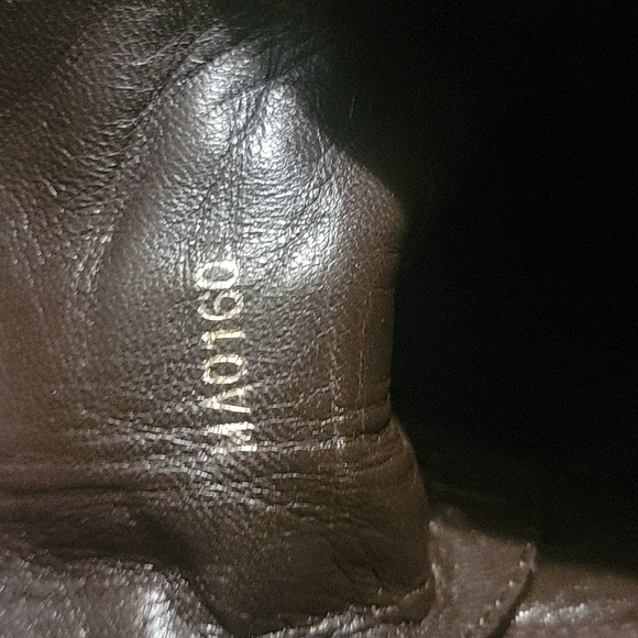 Louis Vuitton Suede Short Boots - Picture 12 of 16